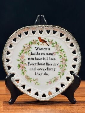 ARTMARK Humorous Decorative Heart Shaped Plate